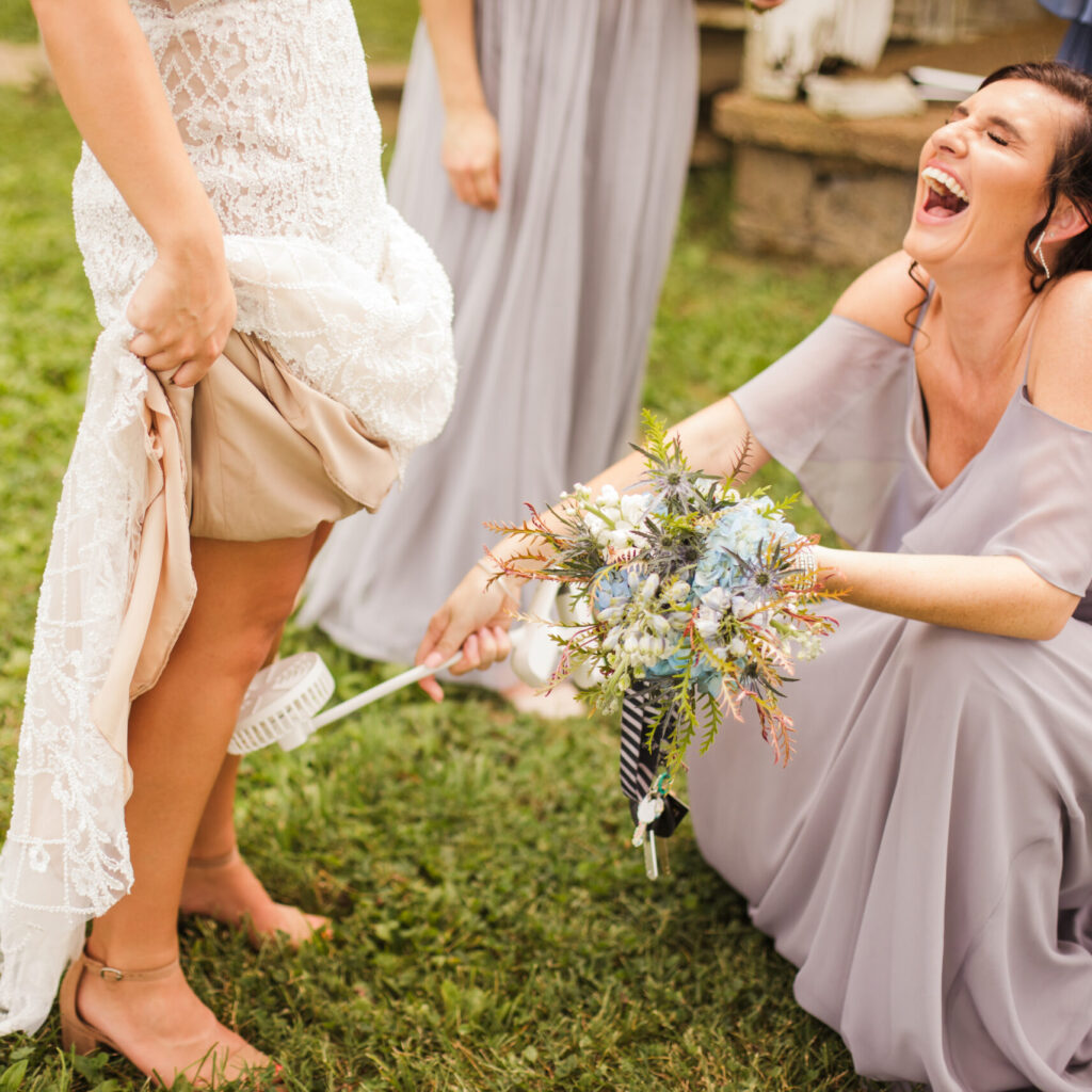 Cooling down a bride on a hot day, wedding day checklist